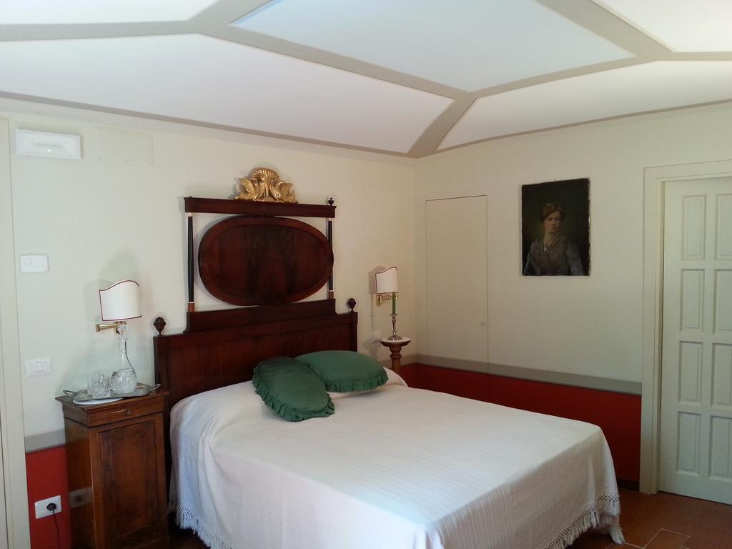 Hotel Pieve Sant'Angelo à Campello sul Clitunno Chambre photo