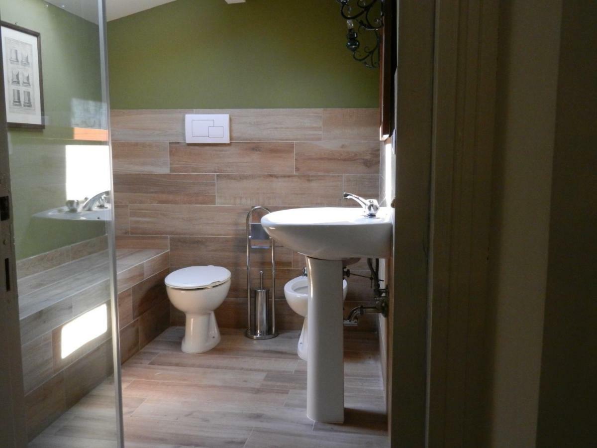 Hotel Pieve Sant'Angelo à Campello sul Clitunno Chambre photo